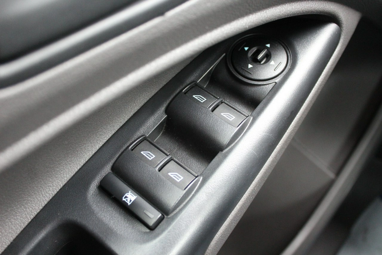 Ford Transit Connect - Zdjęcie 24