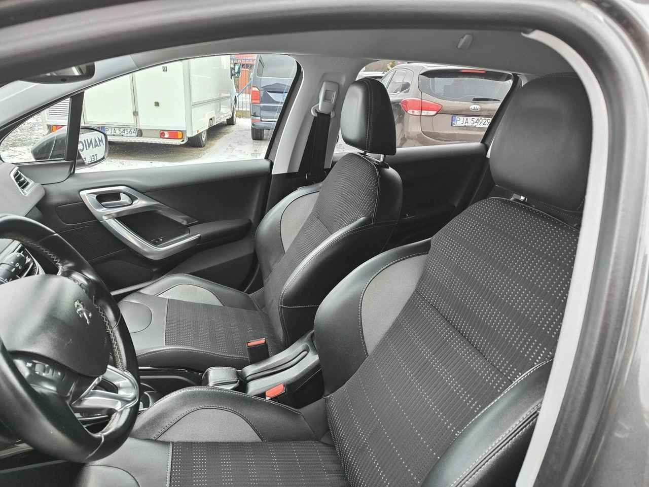 Peugeot 2008 - Zdjęcie 7