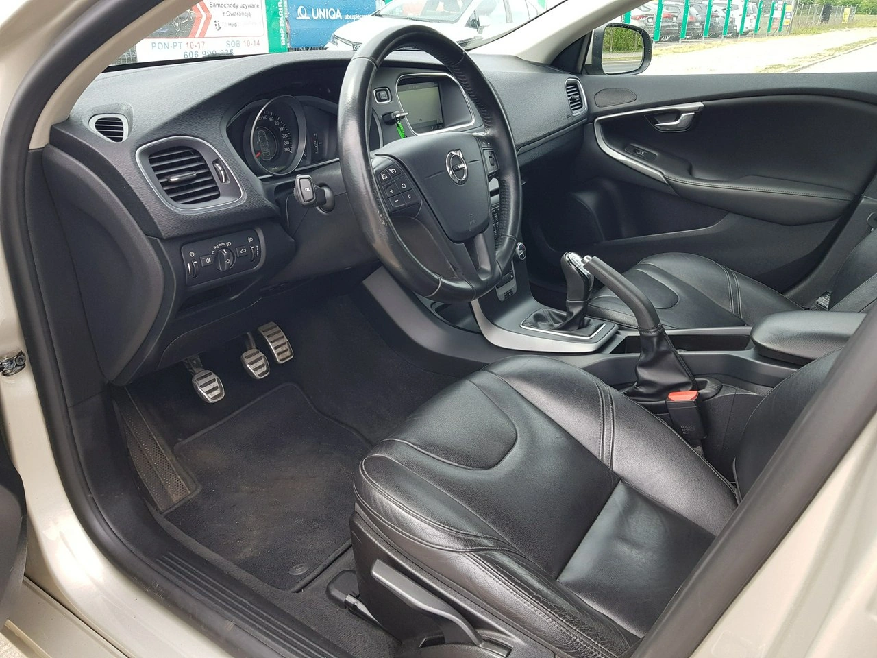 Volvo V40 - Zdjęcie 9