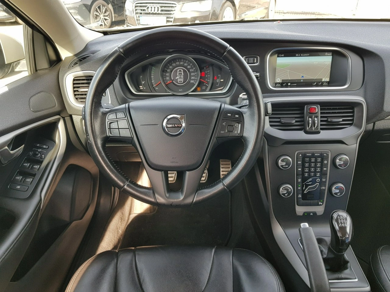 Volvo V40 - Zdjęcie 12