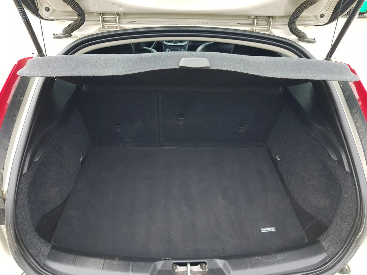 Volvo V40 - Zdjęcie 13