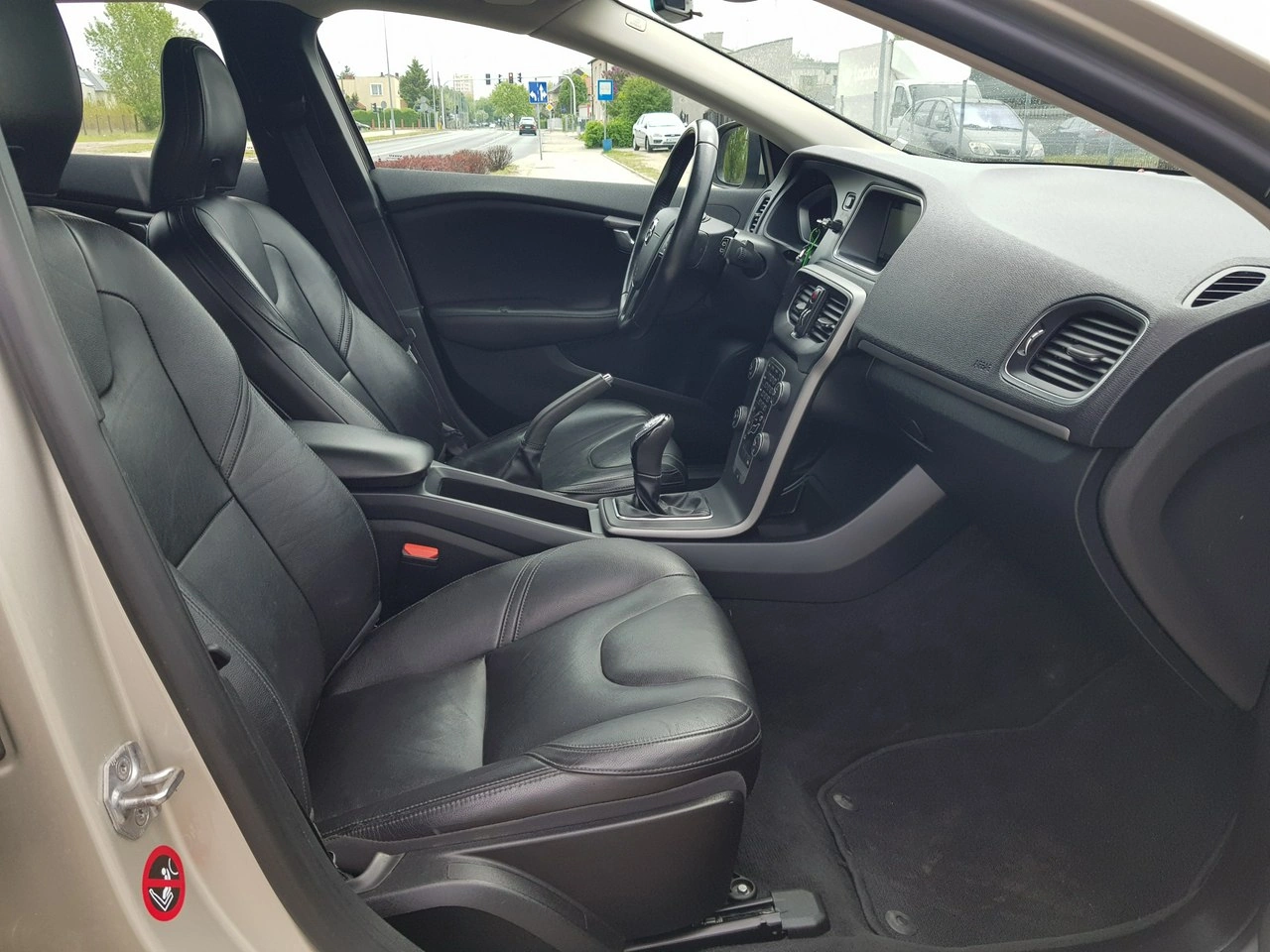 Volvo V40 - Zdjęcie 16
