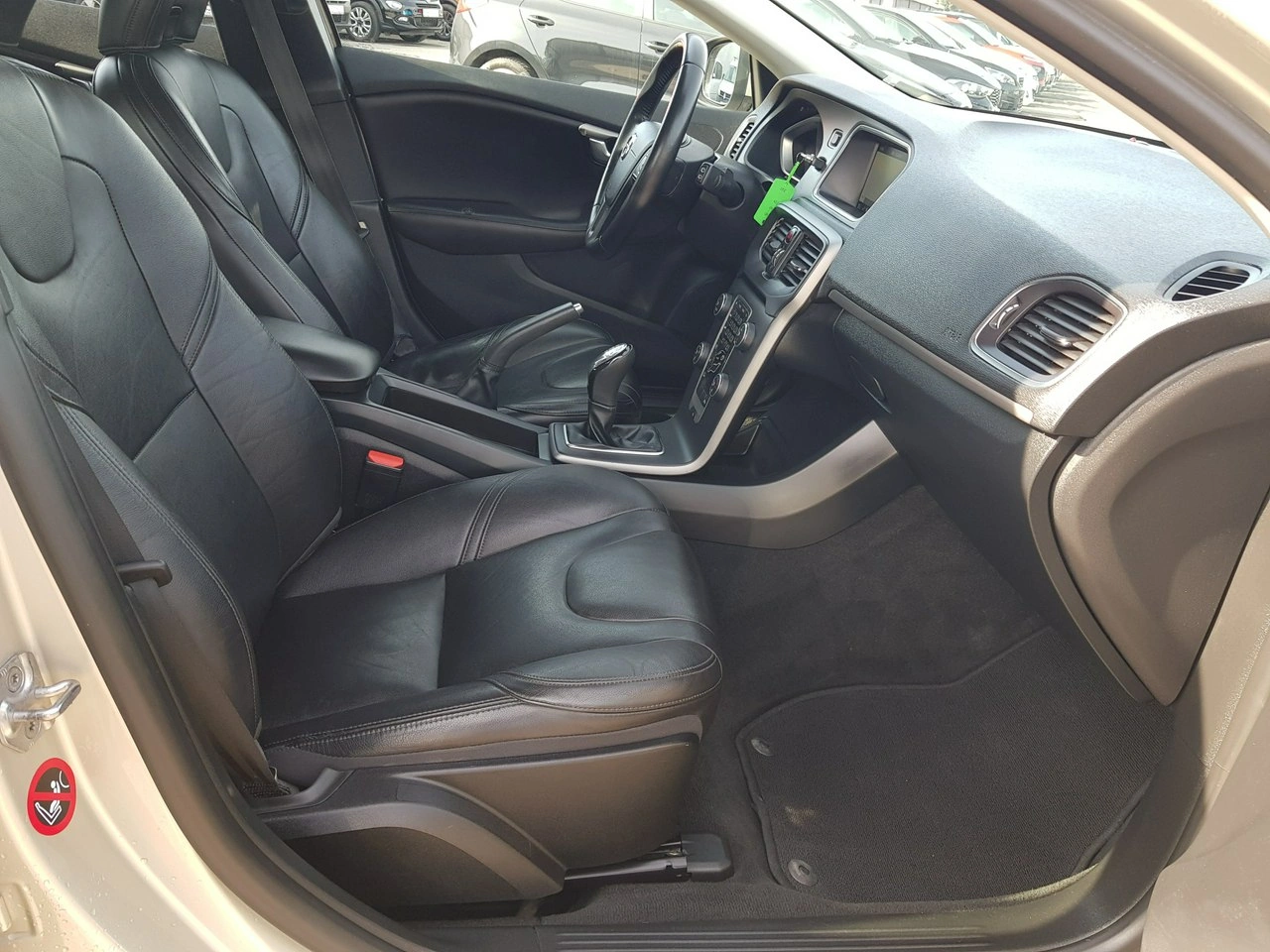 Volvo V40 - Zdjęcie 16