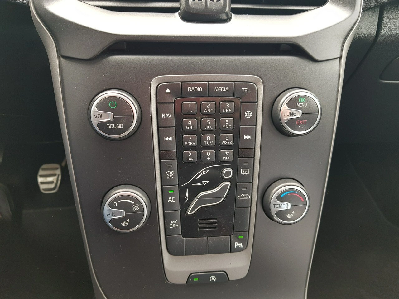 Volvo V40 - Zdjęcie 18