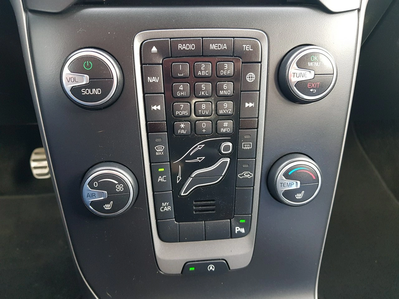 Volvo V40 - Zdjęcie 18