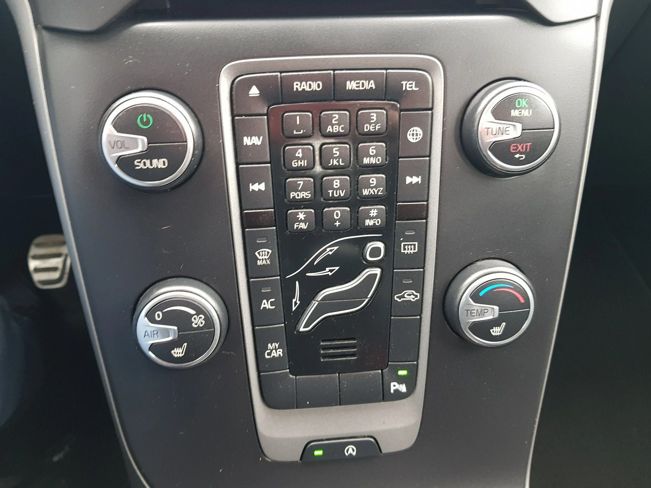 Volvo V40 - Zdjęcie 18