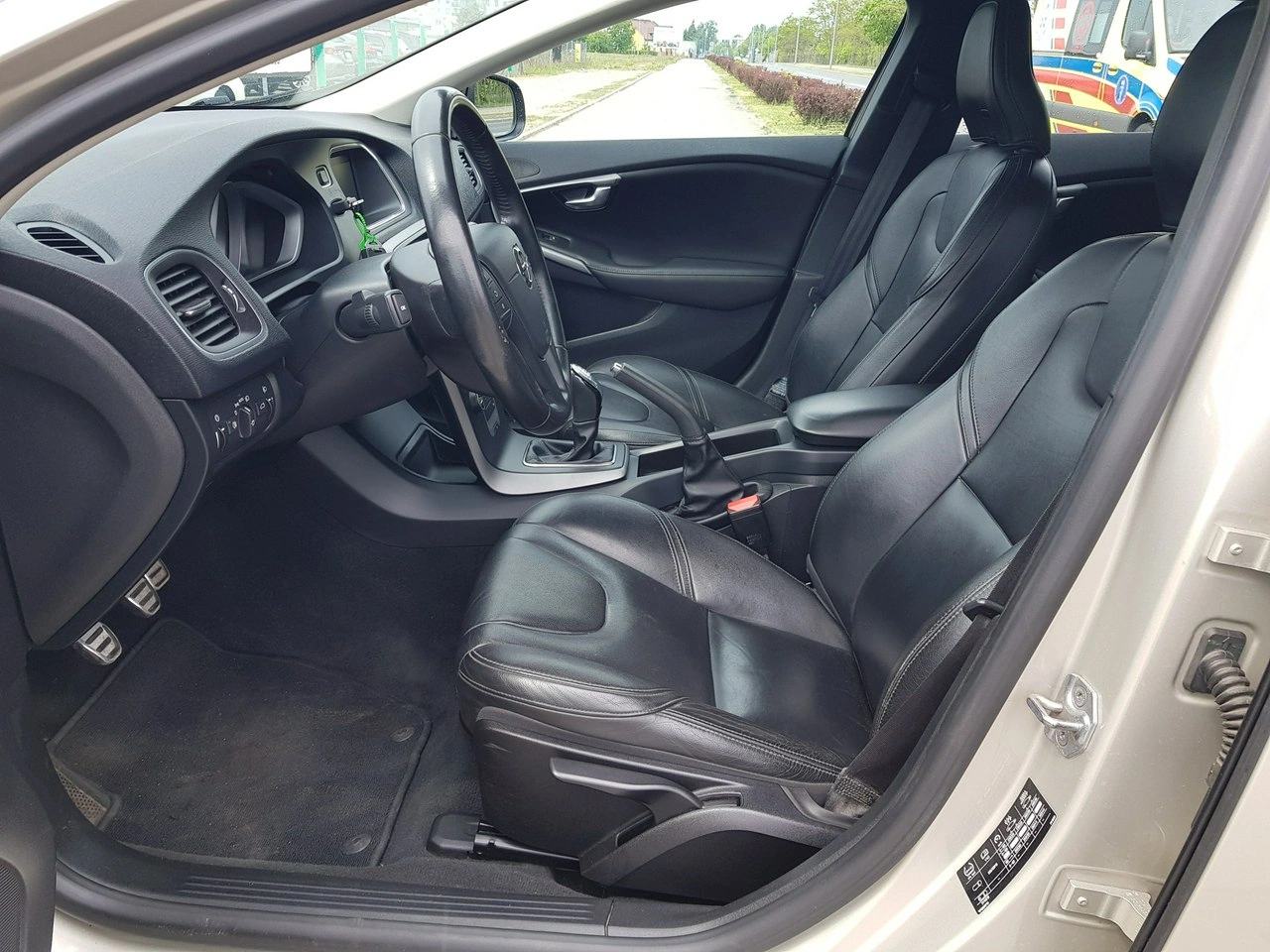Volvo V40 - Zdjęcie 8
