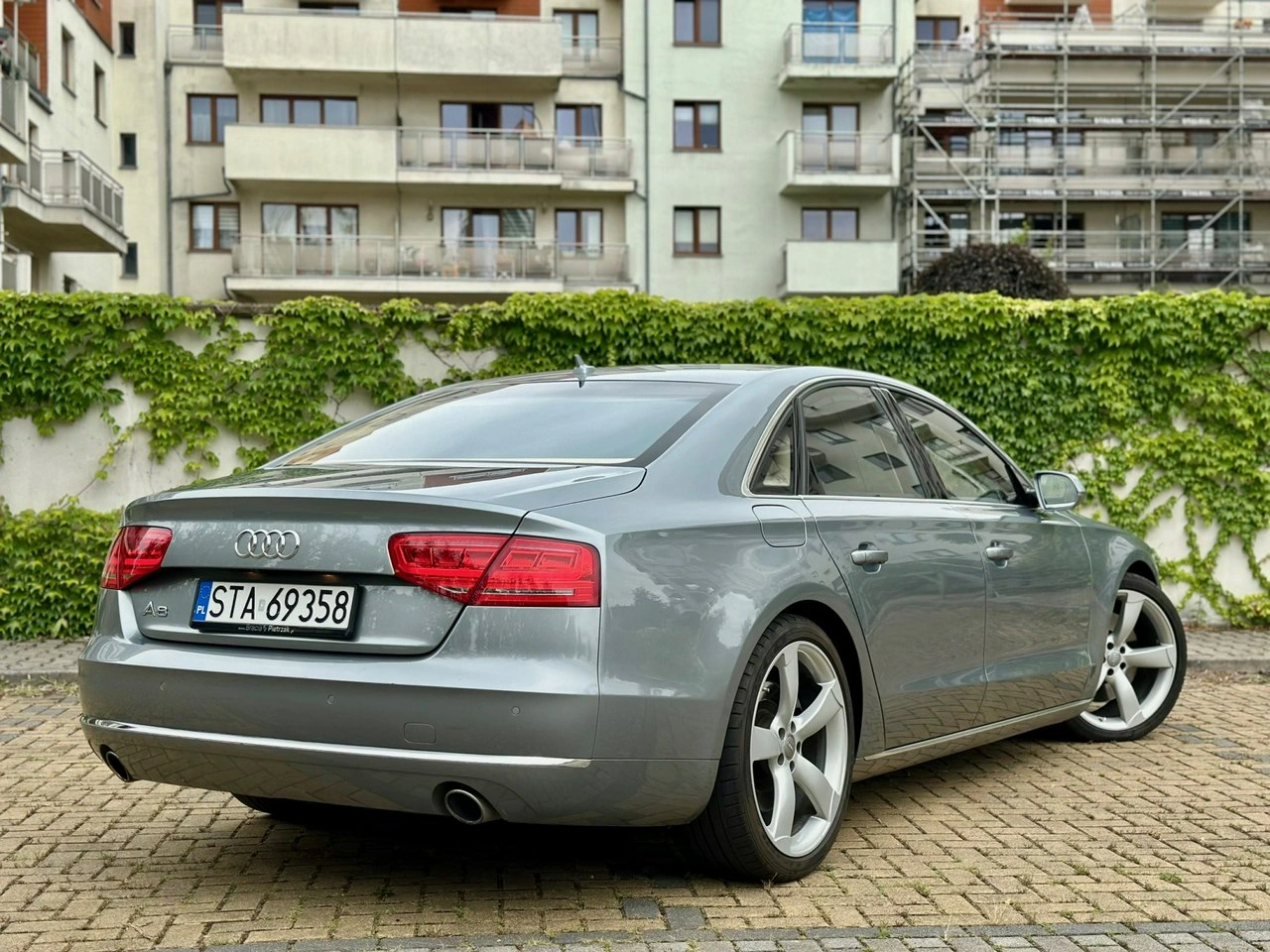 Audi A8 - Zdjęcie 14