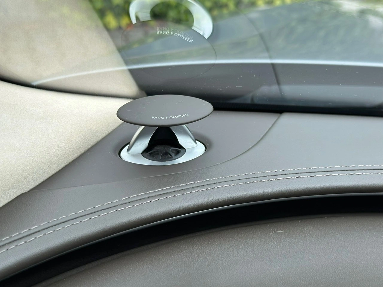 Audi A8 - Zdjęcie 26