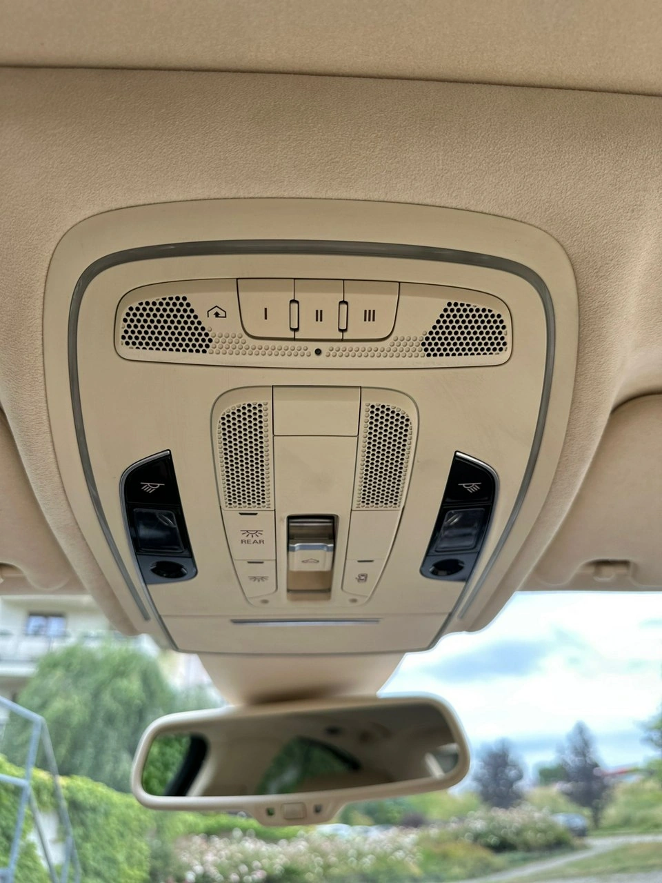 Audi A8 - Zdjęcie 44