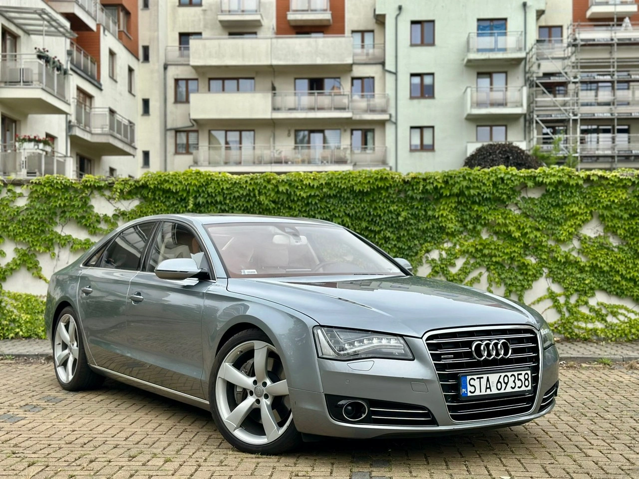 Audi A8 - Zdjęcie 3