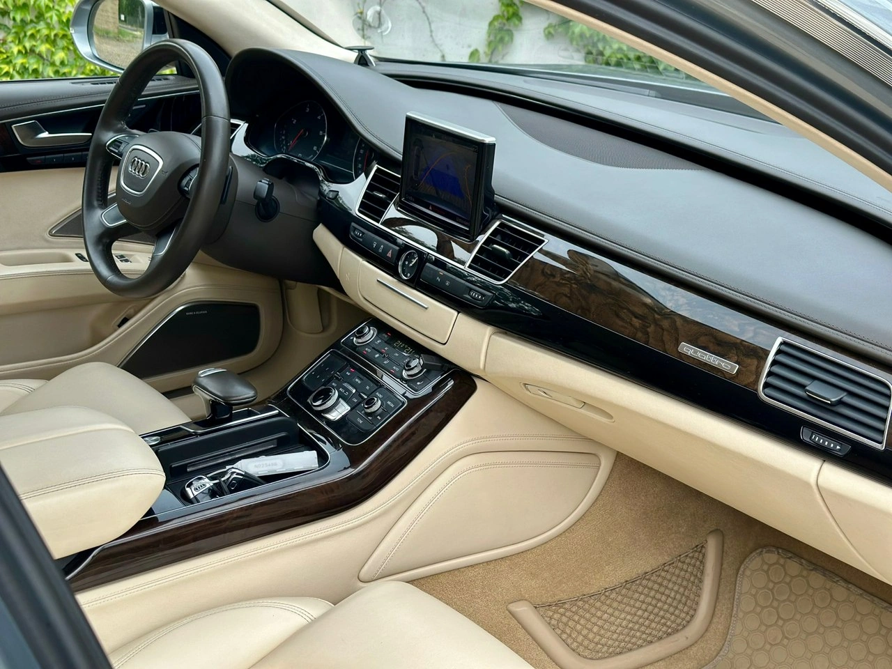 Audi A8 - Zdjęcie 7