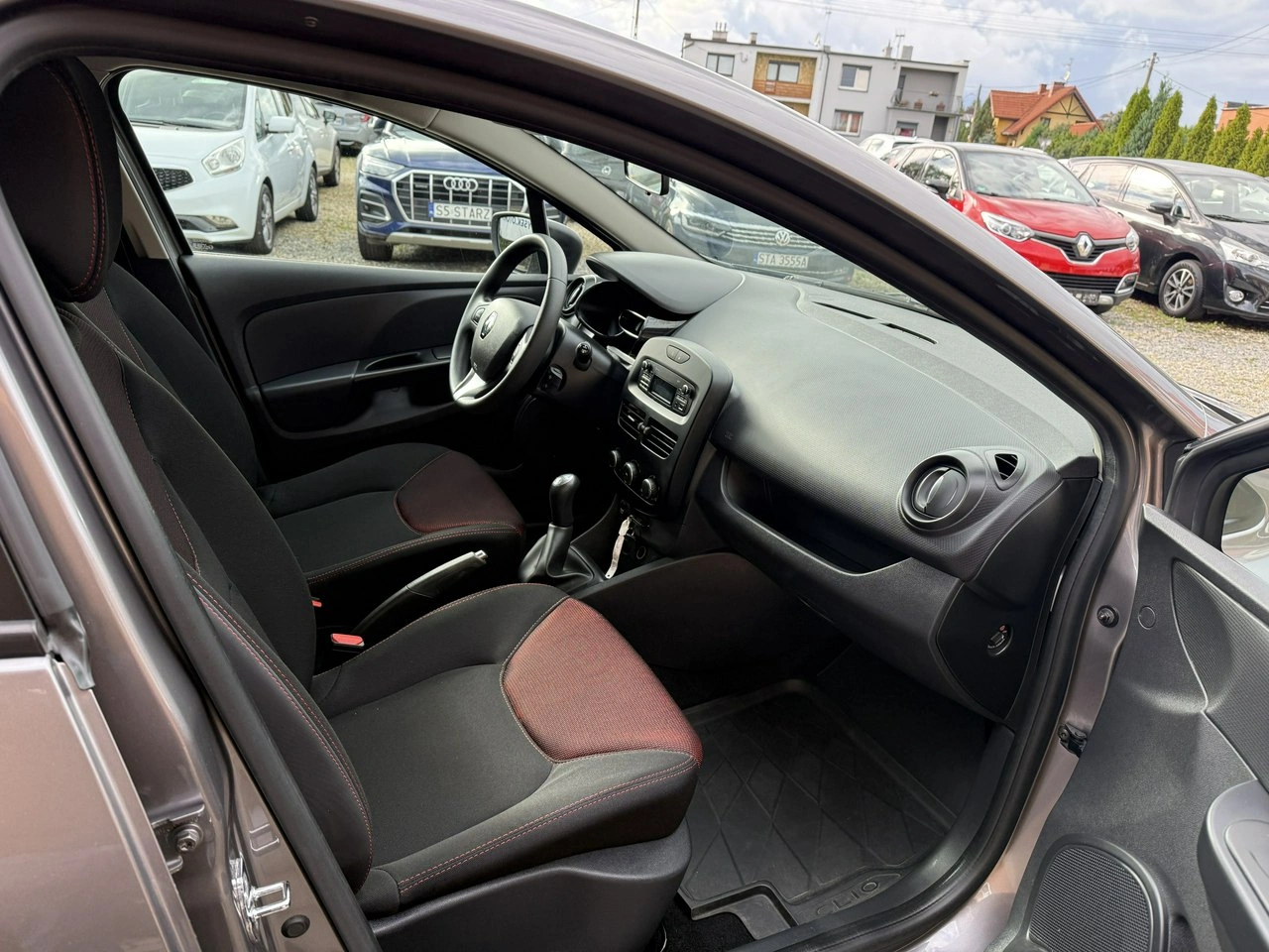 Renault Clio - Zdjęcie 18
