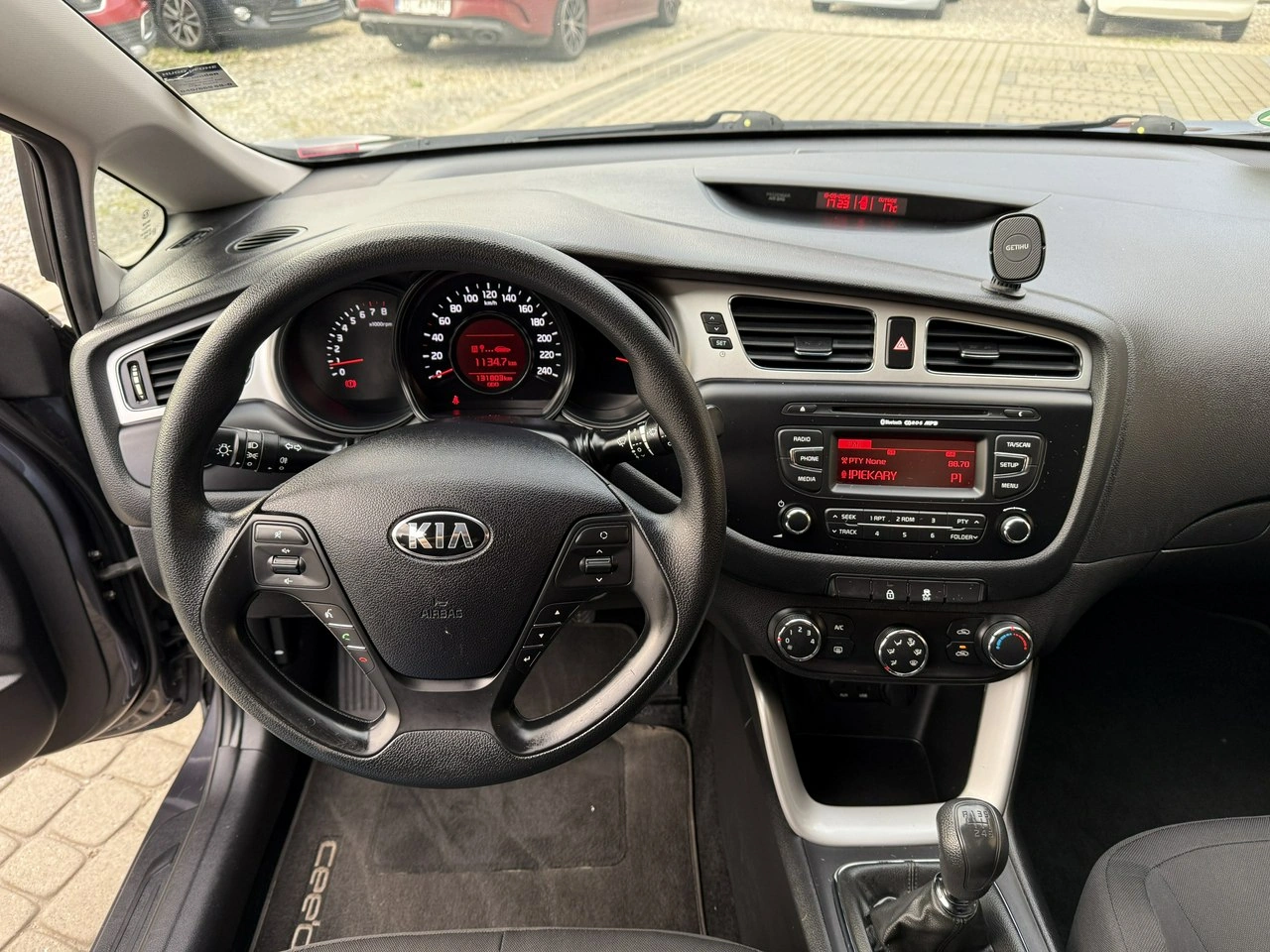 Kia Ceed - Zdjęcie 17