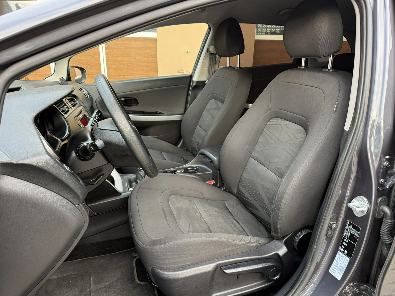 Kia Ceed - Zdjęcie 20