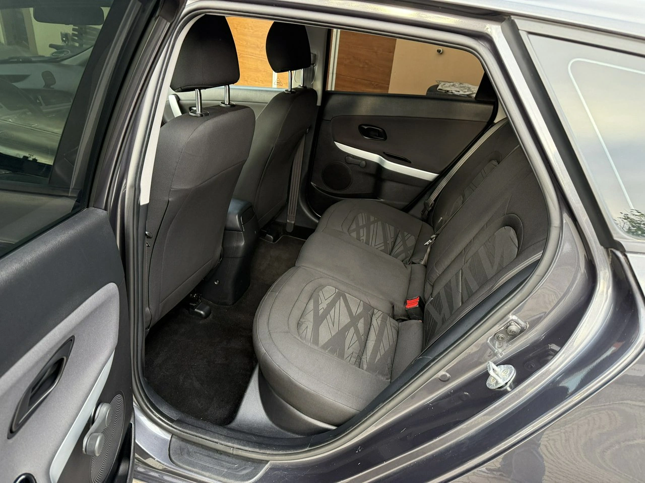 Kia Ceed - Zdjęcie 24