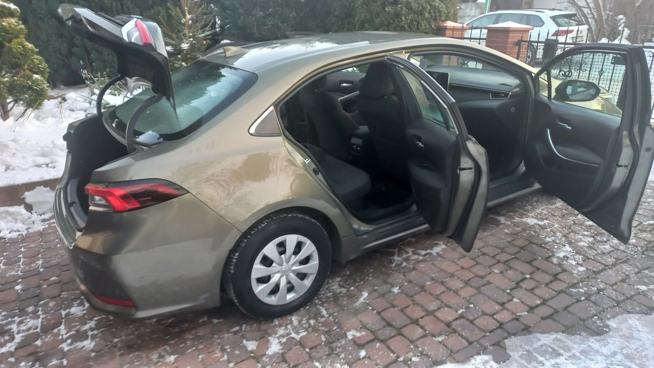 Toyota Corolla - Zdjęcie 24