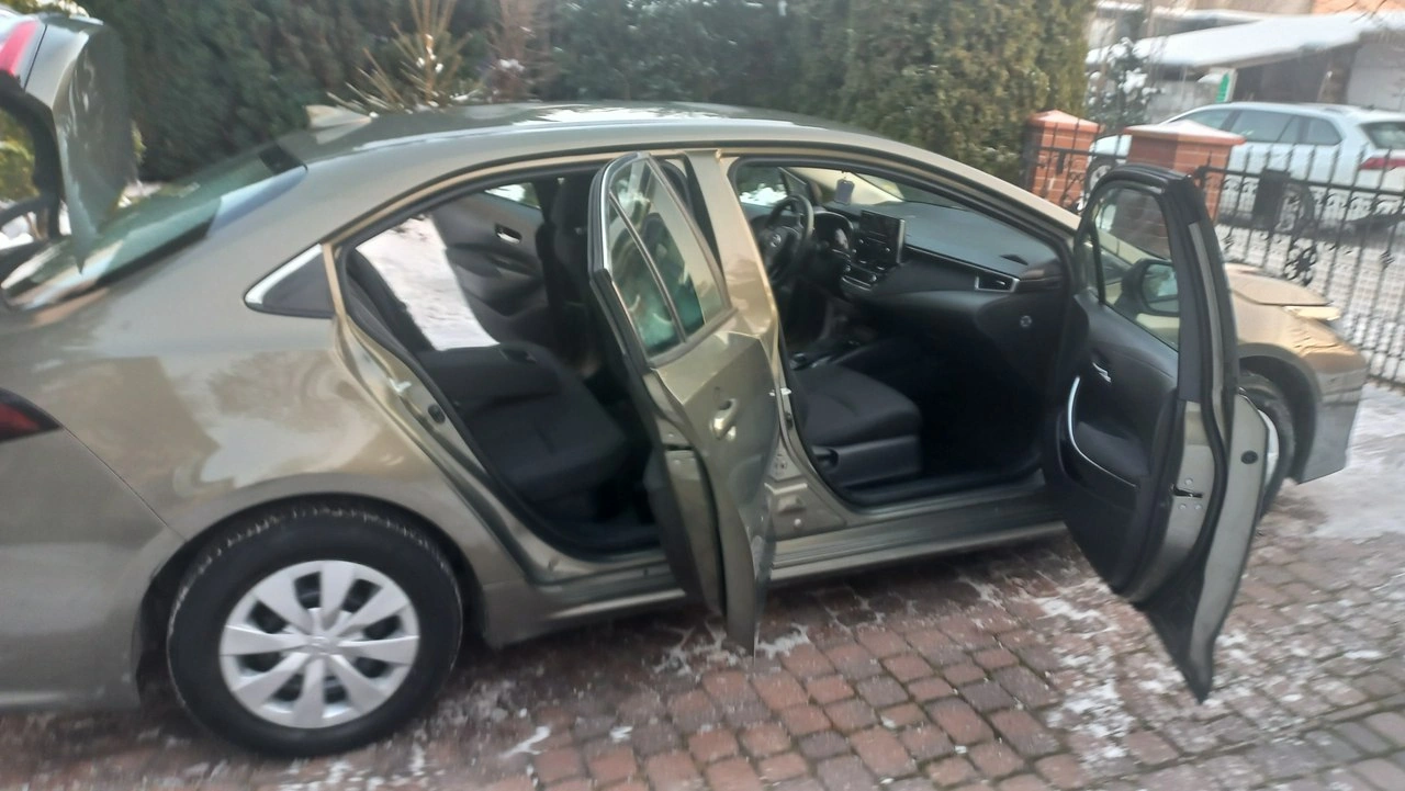 Toyota Corolla - Zdjęcie 8