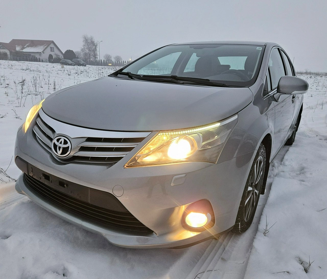 Toyota Avensis - Zdjęcie 2