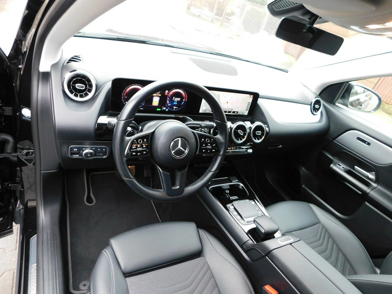 Mercedes GLA 250 - Zdjęcie 13