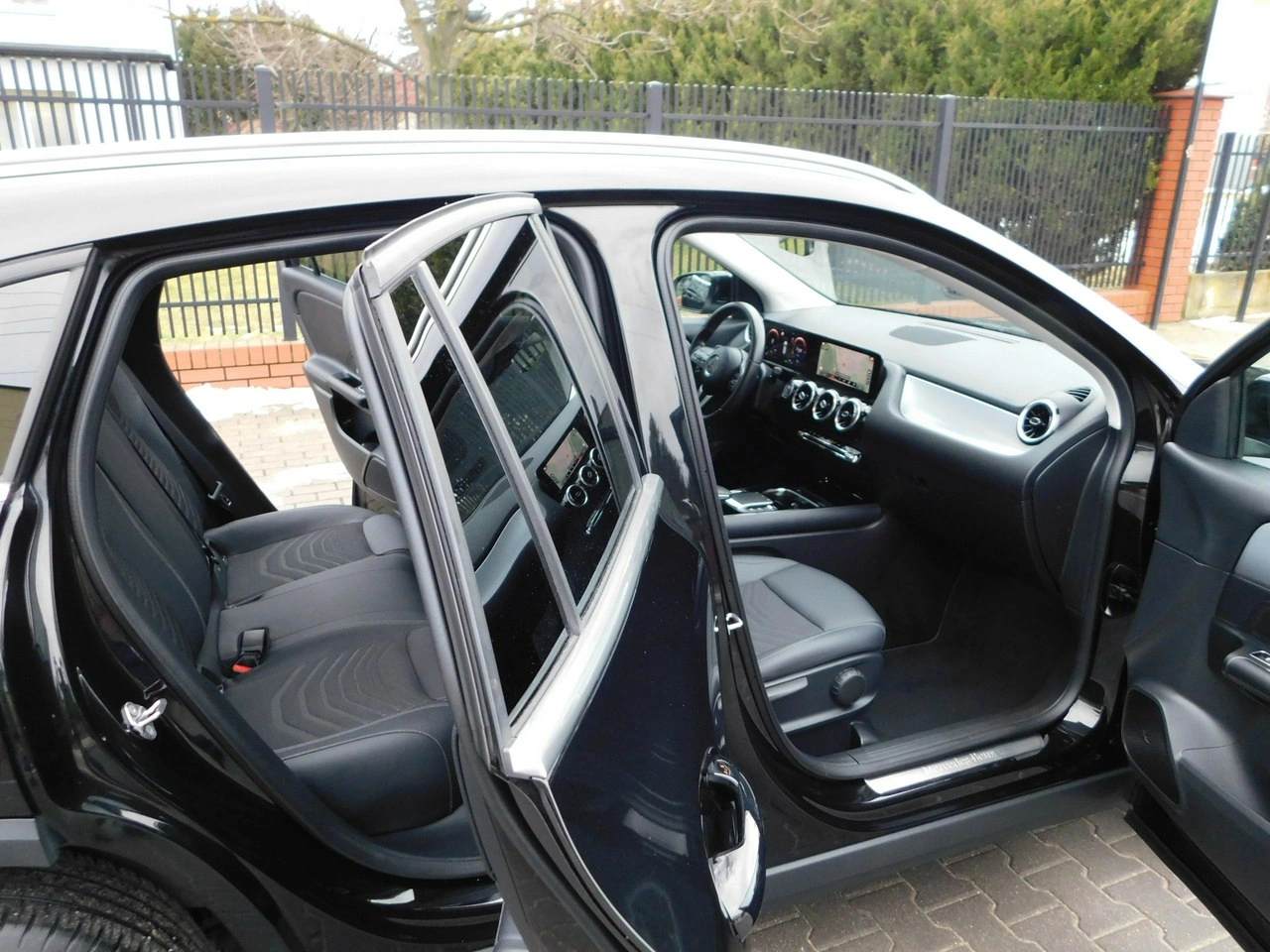 Mercedes GLA 250 - Zdjęcie 8