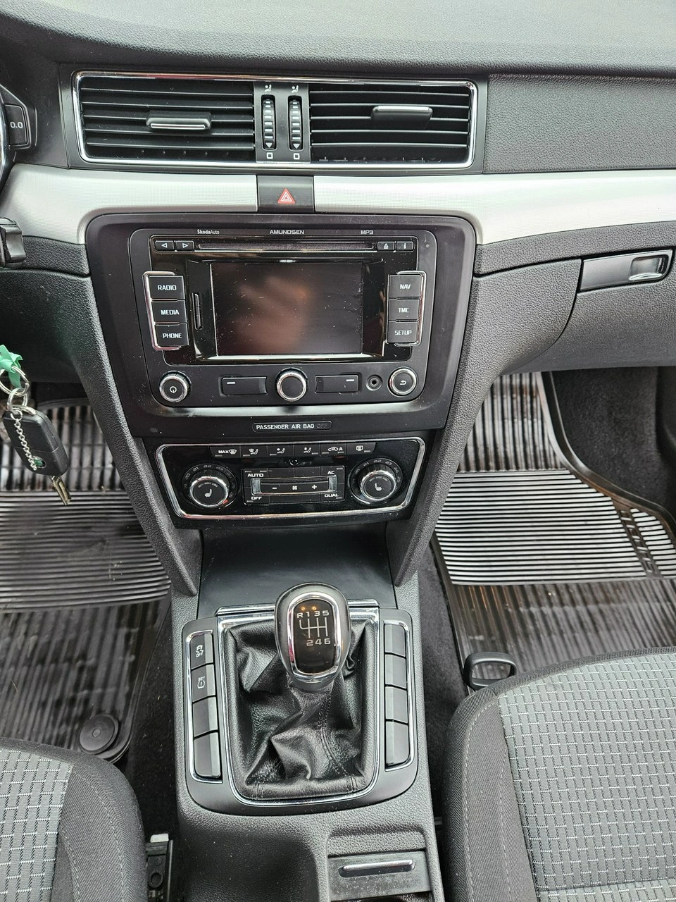 Skoda Superb - Zdjęcie 16