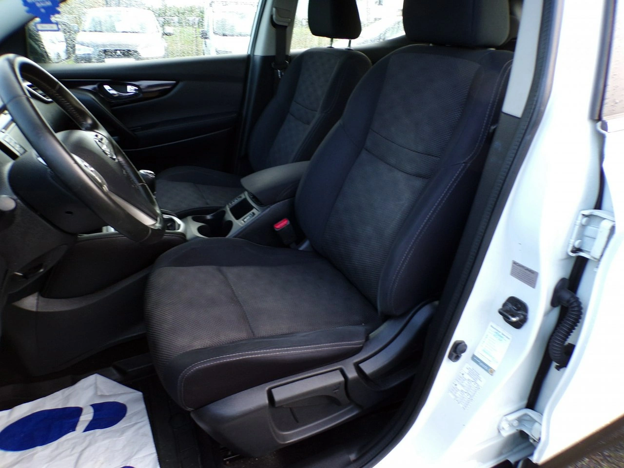 Nissan Qashqai - Zdjęcie 22