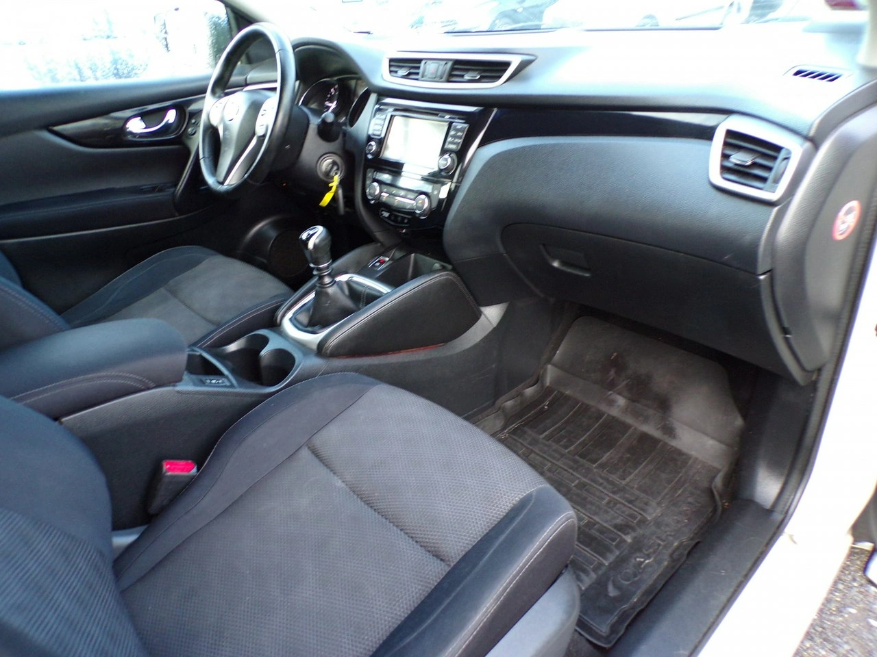 Nissan Qashqai - Zdjęcie 28