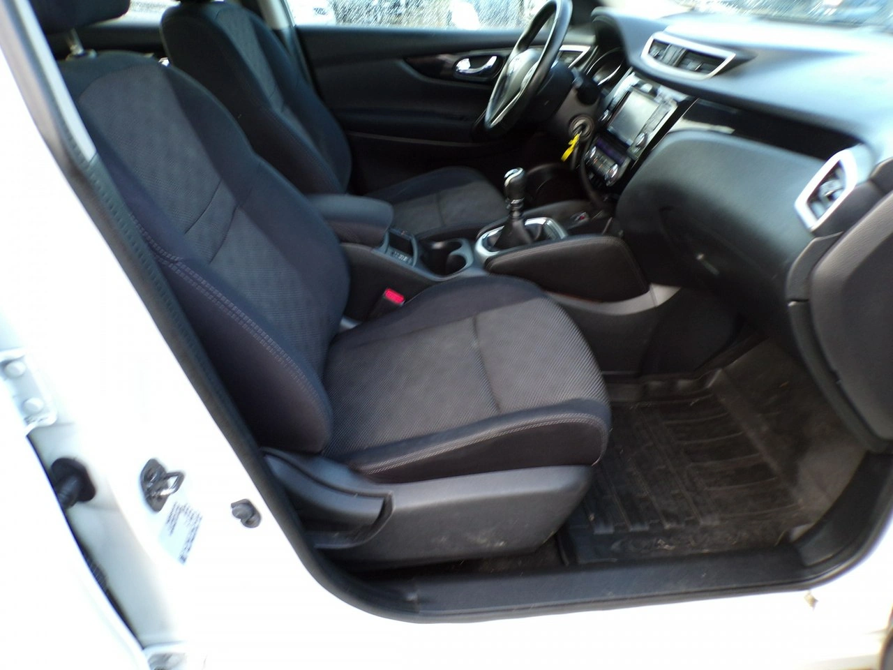 Nissan Qashqai - Zdjęcie 29