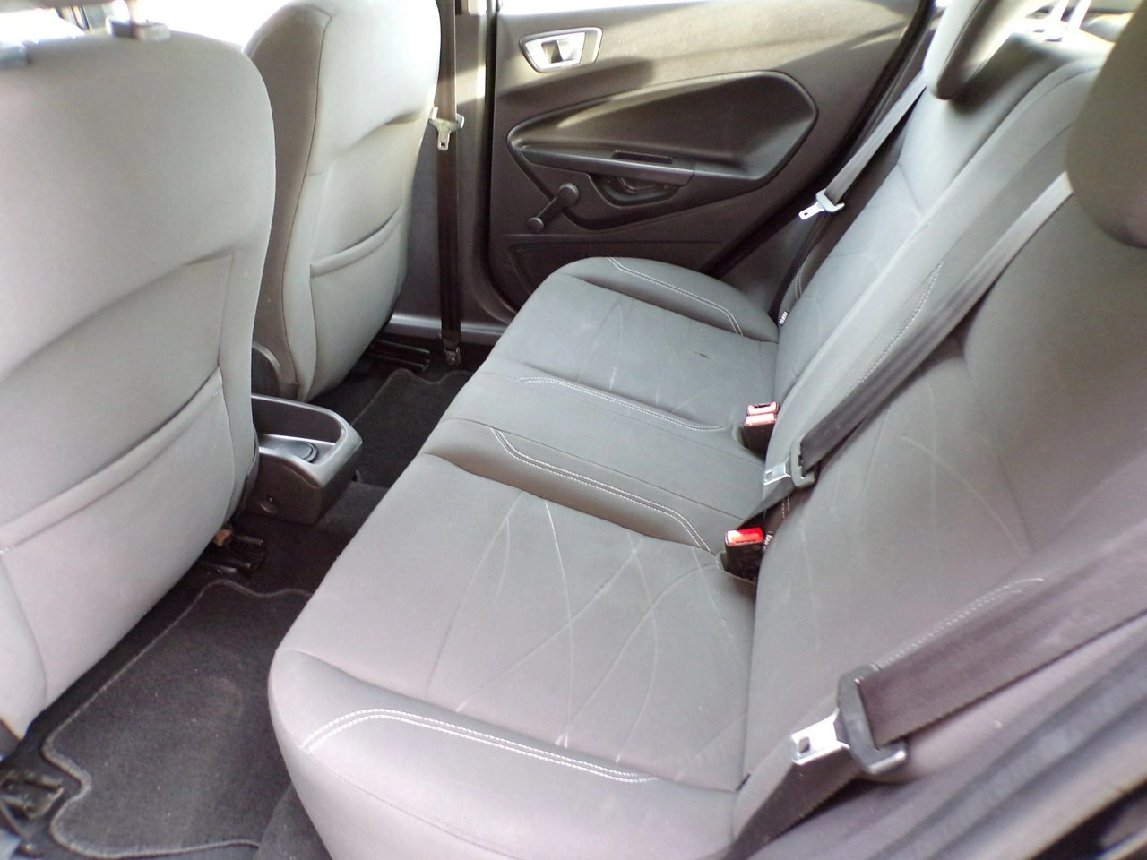 Ford Fiesta - Zdjęcie 22