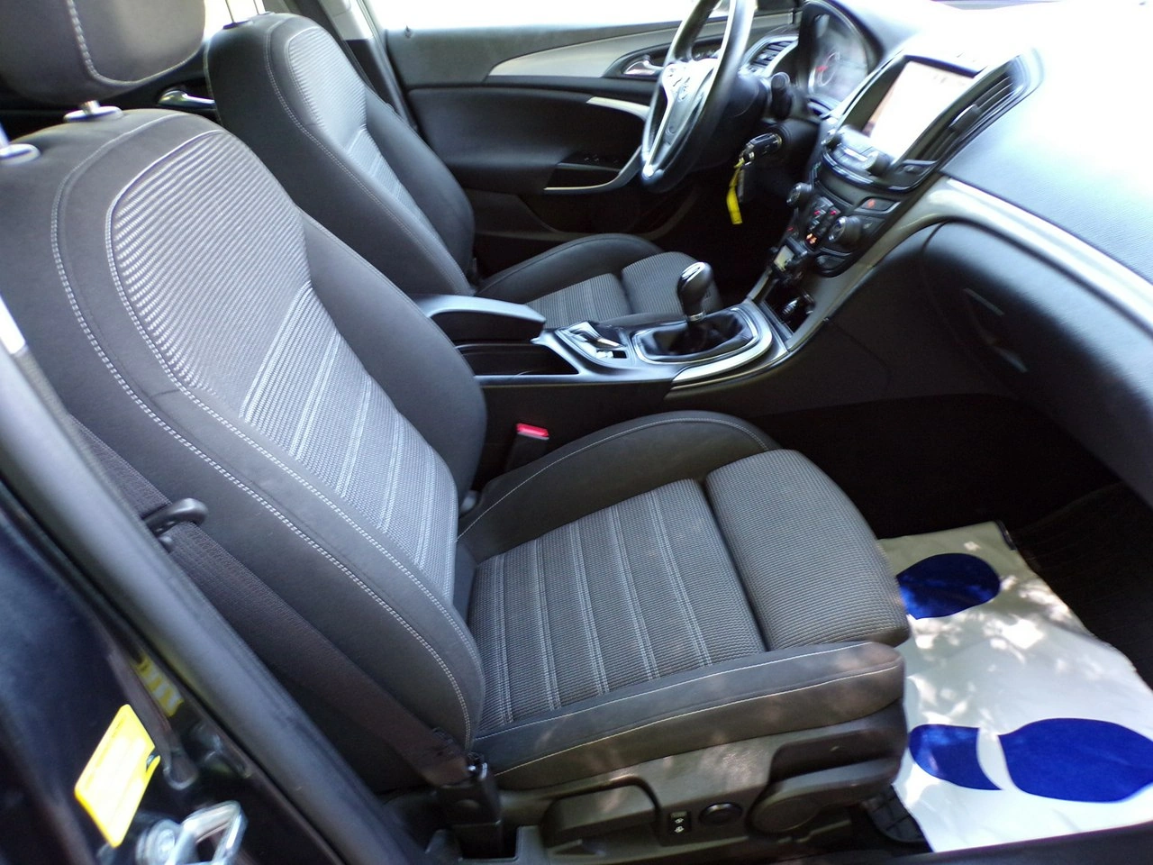 Opel Insignia - Zdjęcie 32