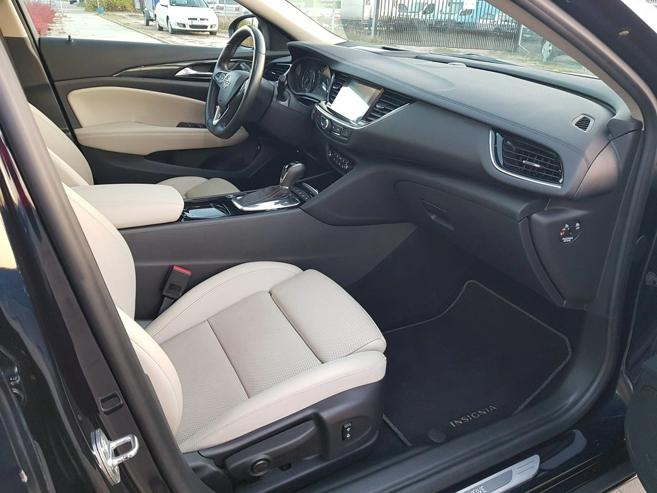 Opel Insignia - Zdjęcie 15