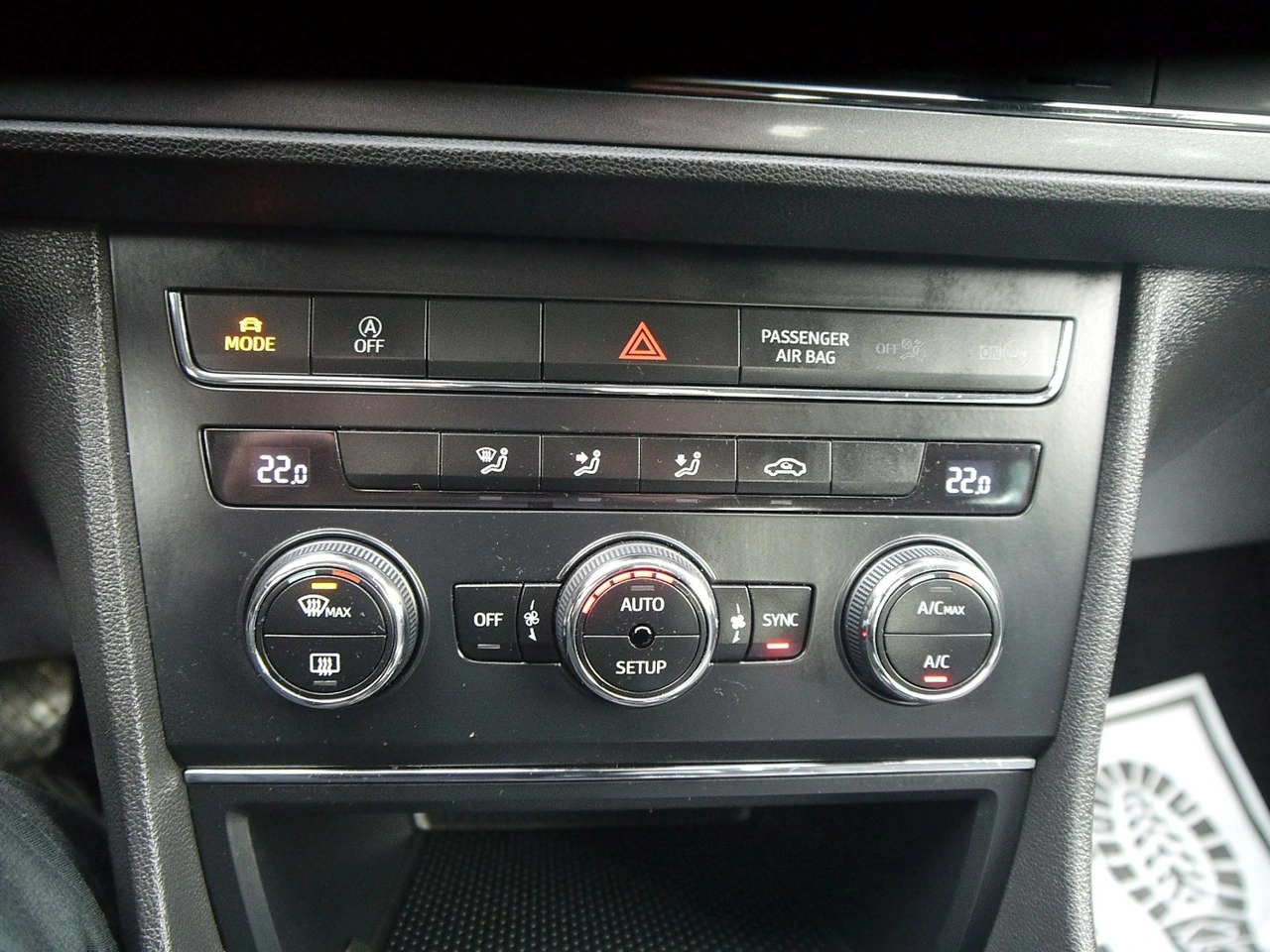 Seat Leon - Zdjęcie 20