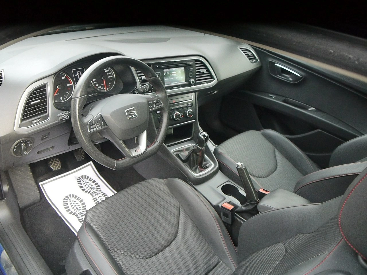 Seat Leon - Zdjęcie 23