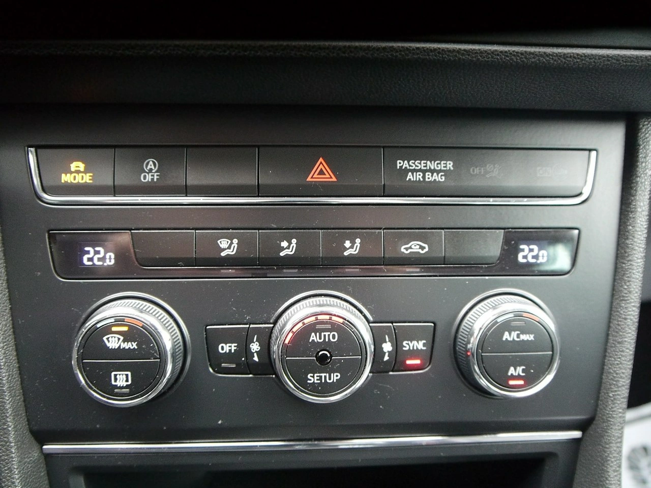 Seat Leon - Zdjęcie 23