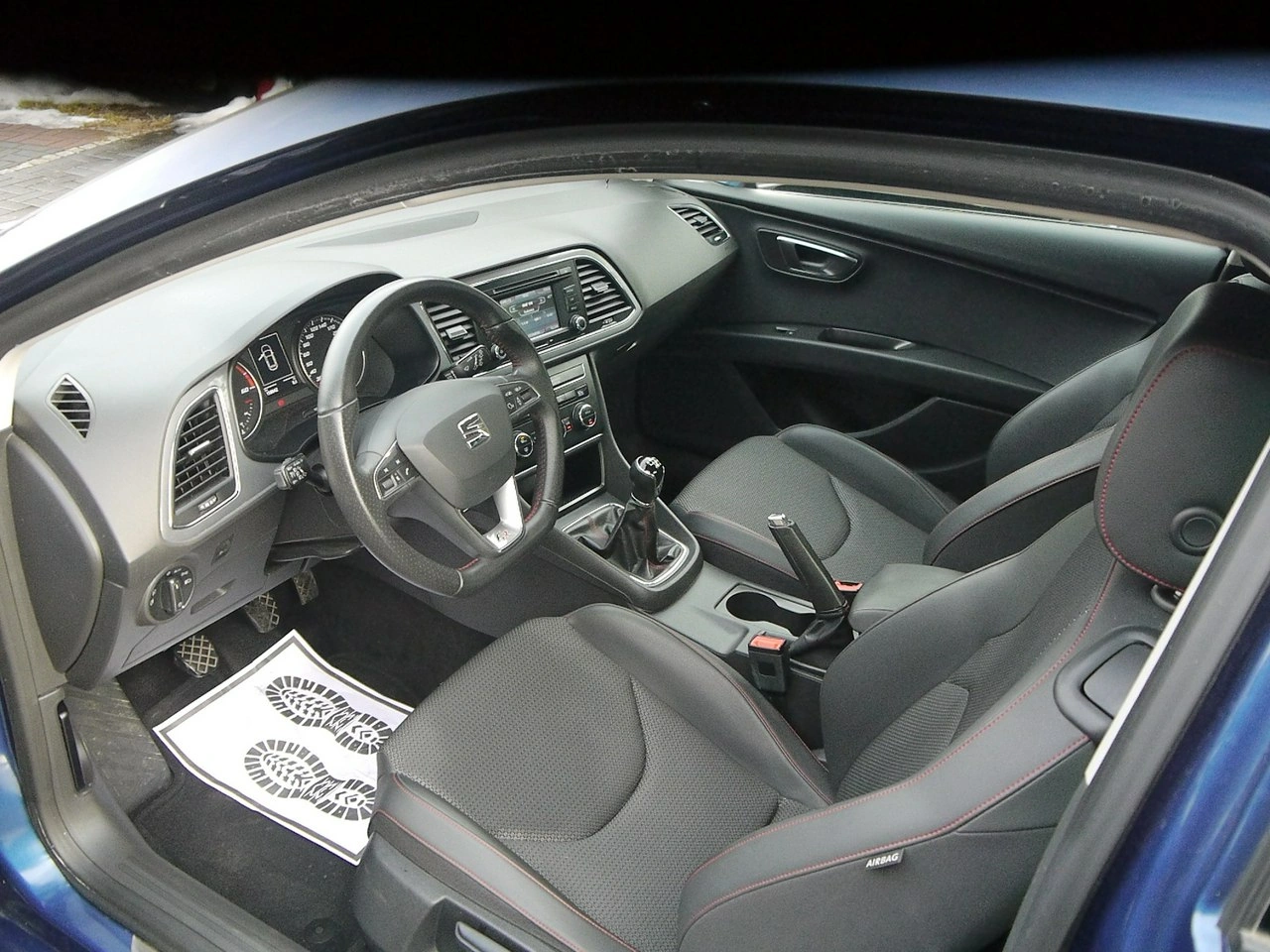 Seat Leon - Zdjęcie 25