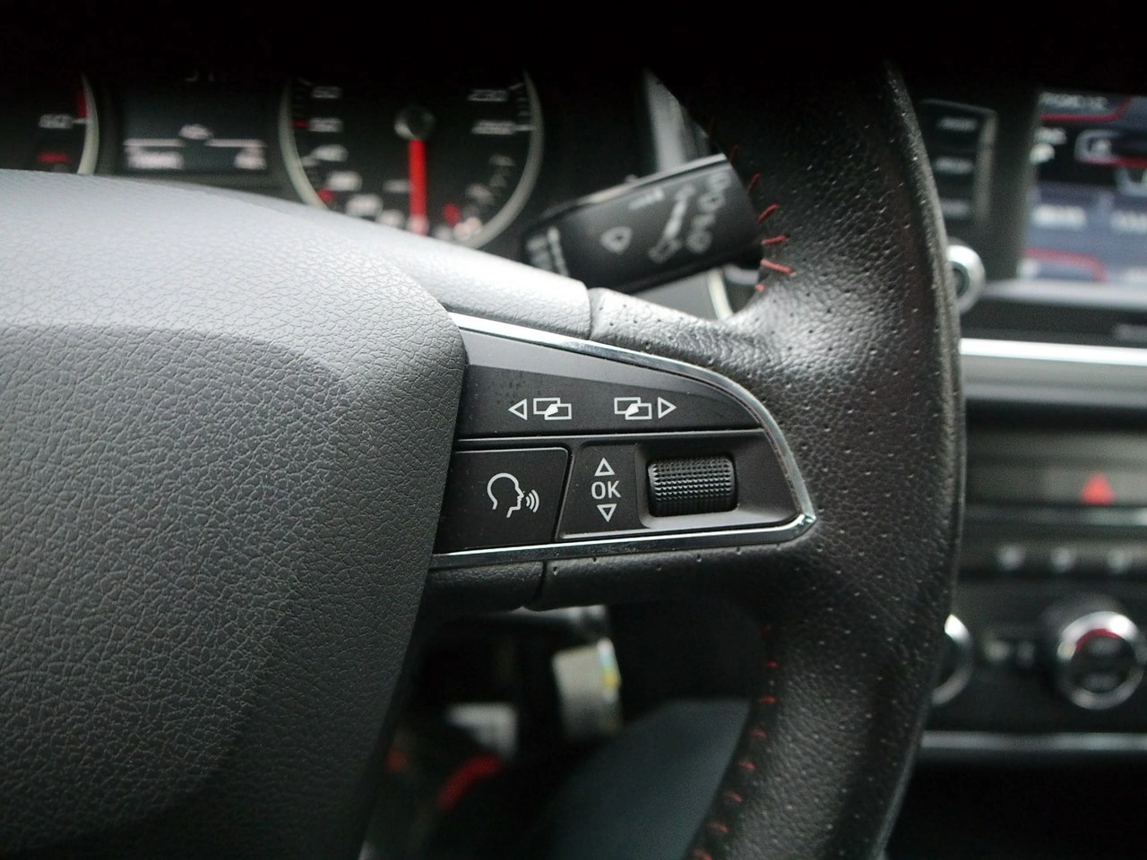 Seat Leon - Zdjęcie 29