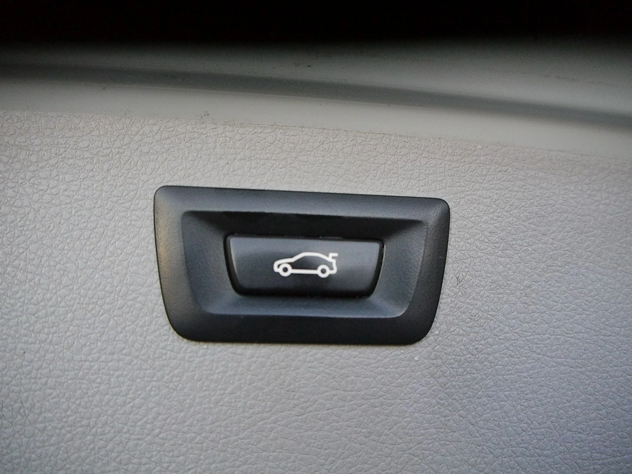 BMW 318 - Zdjęcie 11