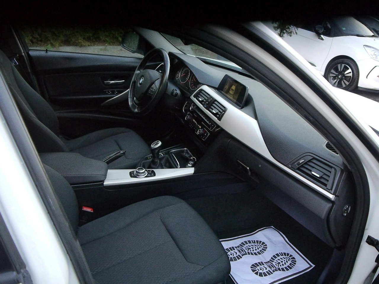 BMW 318 - Zdjęcie 24