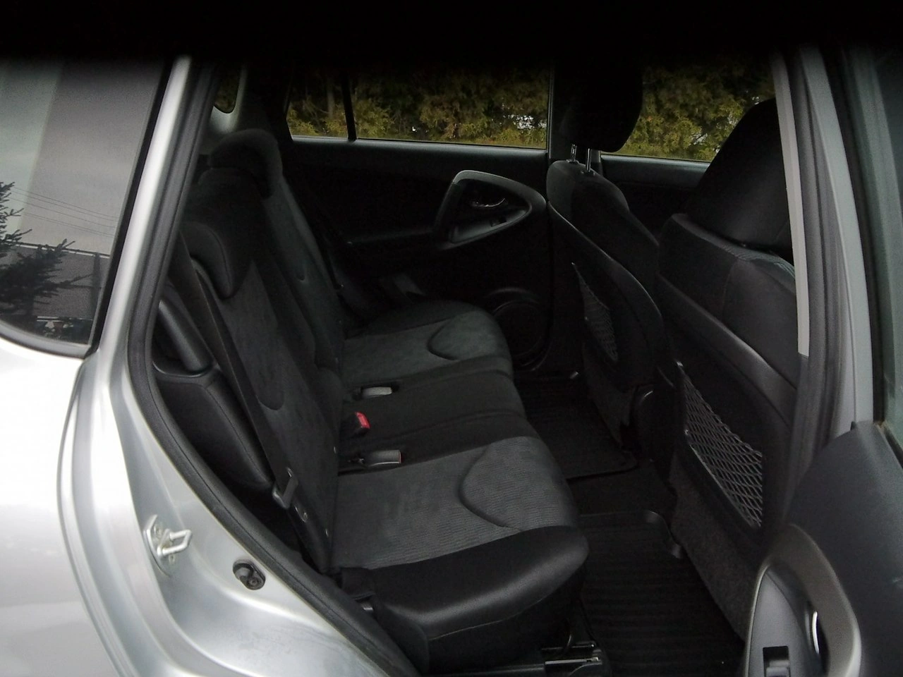 Toyota RAV-4 - Zdjęcie 24