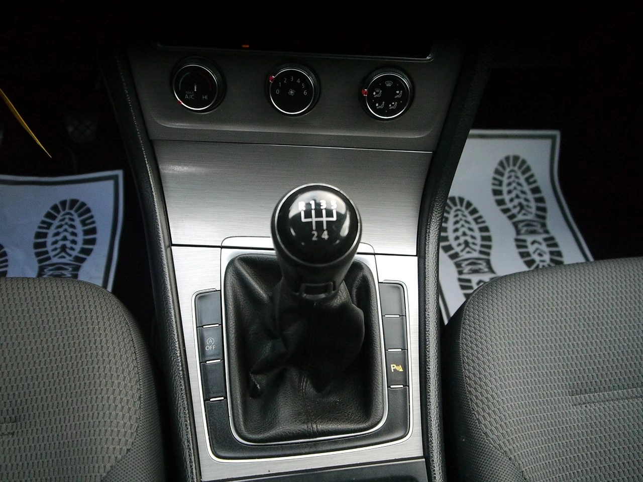 Volkswagen Golf - Zdjęcie 26