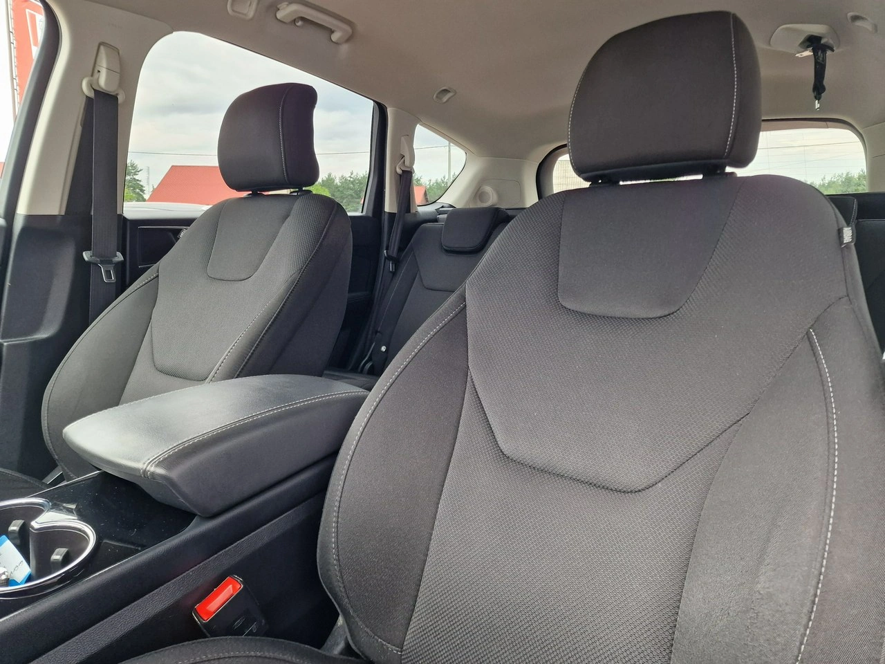 Ford S-Max - Zdjęcie 17