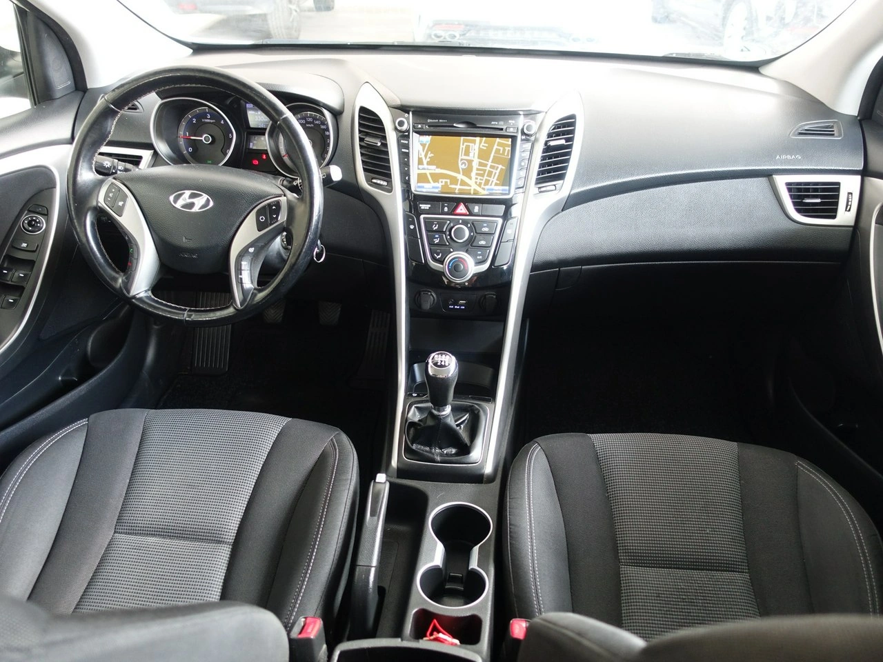 Hyundai i30 - Zdjęcie 16