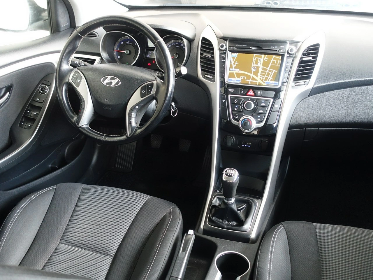 Hyundai i30 - Zdjęcie 17