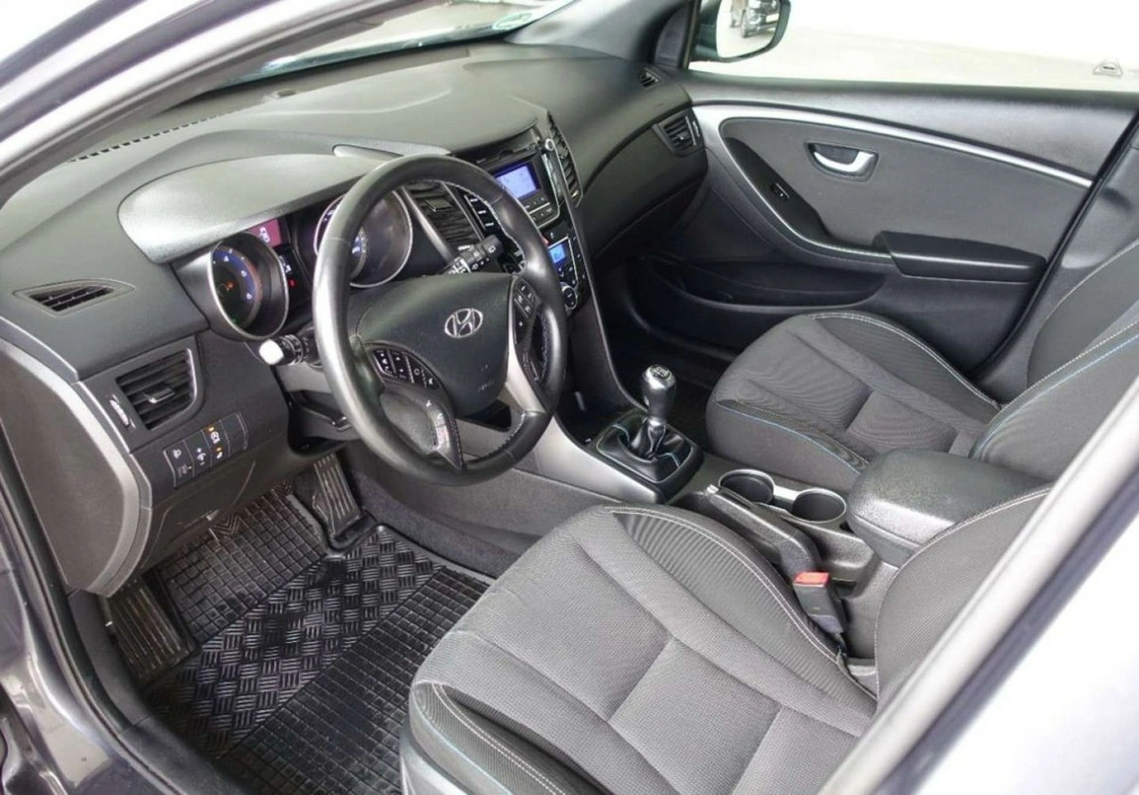 Hyundai i30 - Zdjęcie 11