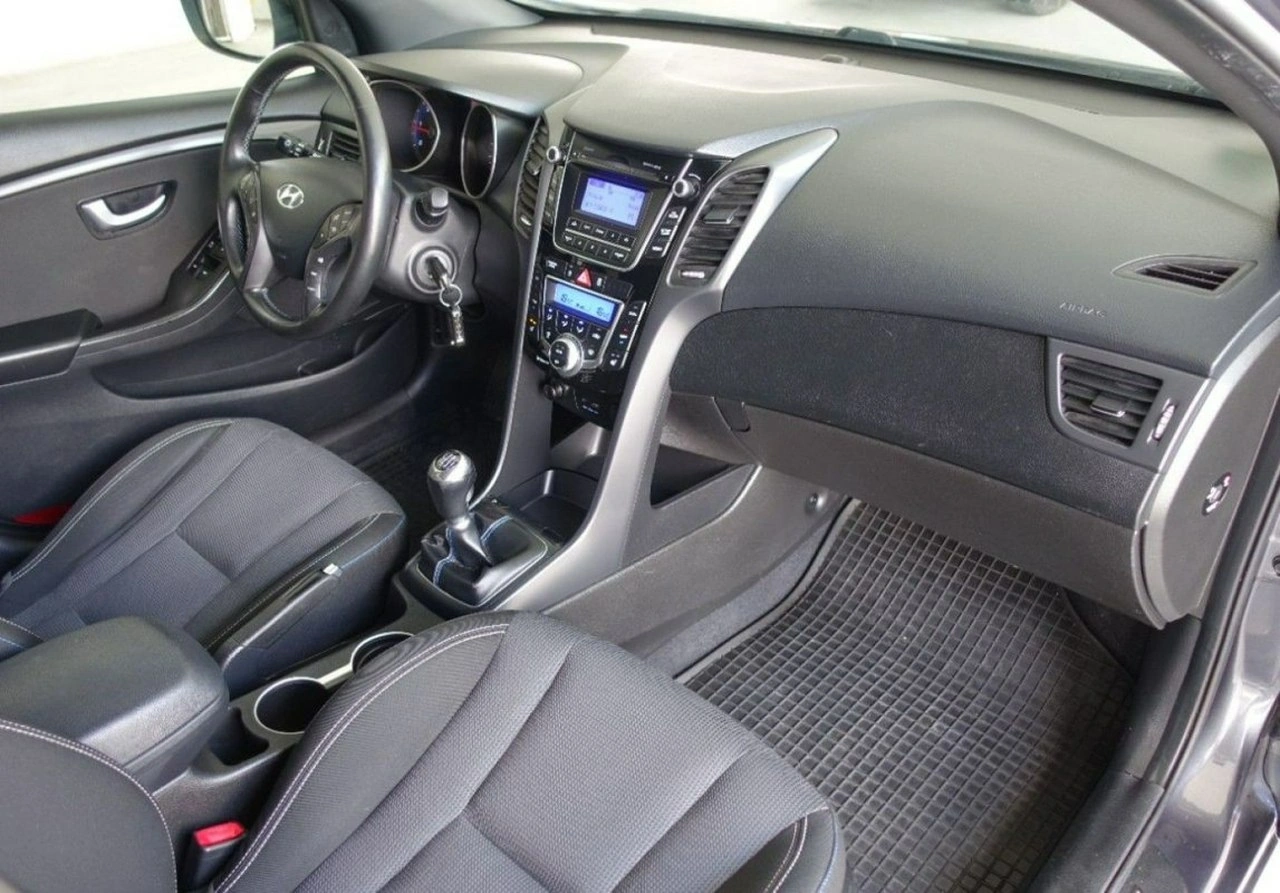 Hyundai i30 - Zdjęcie 19