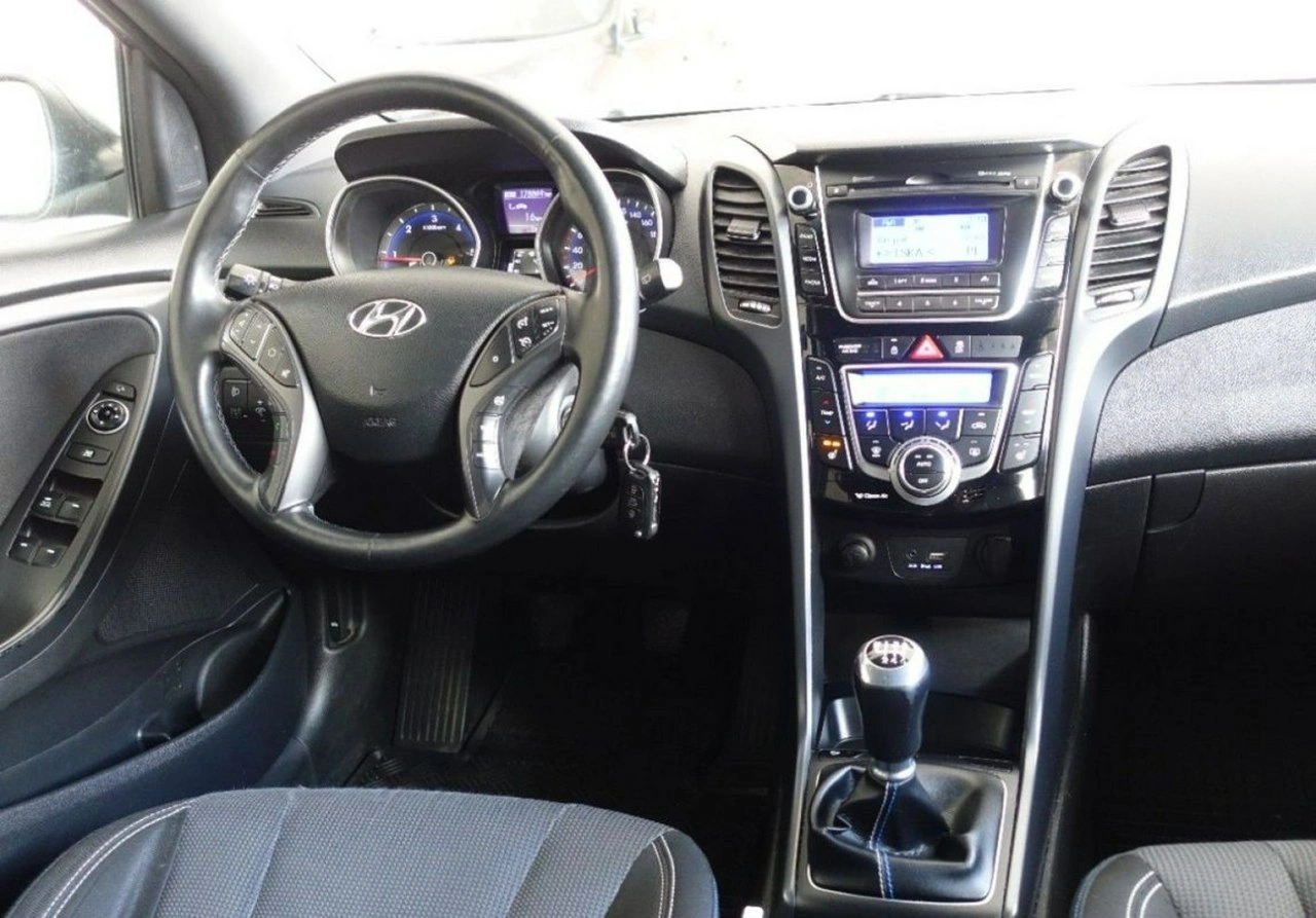 Hyundai i30 - Zdjęcie 24