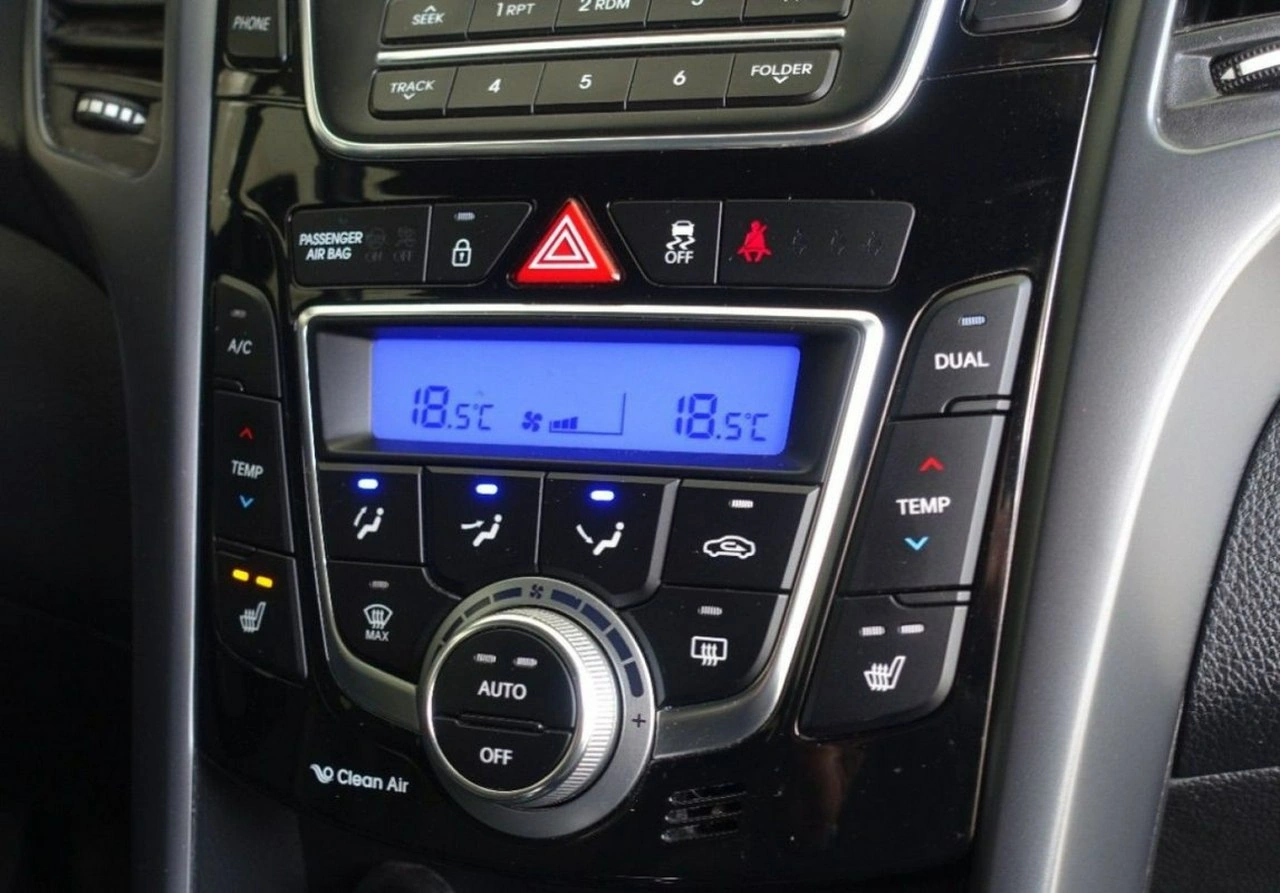 Hyundai i30 - Zdjęcie 25