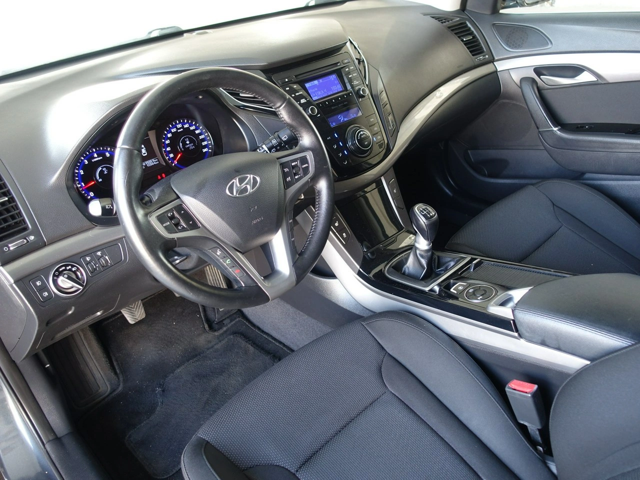 Hyundai i40 - Zdjęcie 12