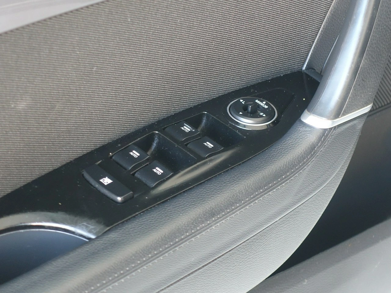 Hyundai i40 - Zdjęcie 13